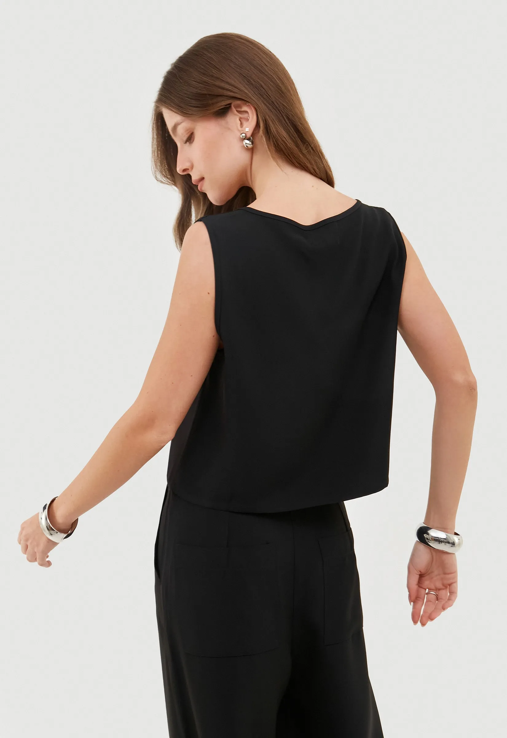 Blusa Crepe Decote V Léa - Preto