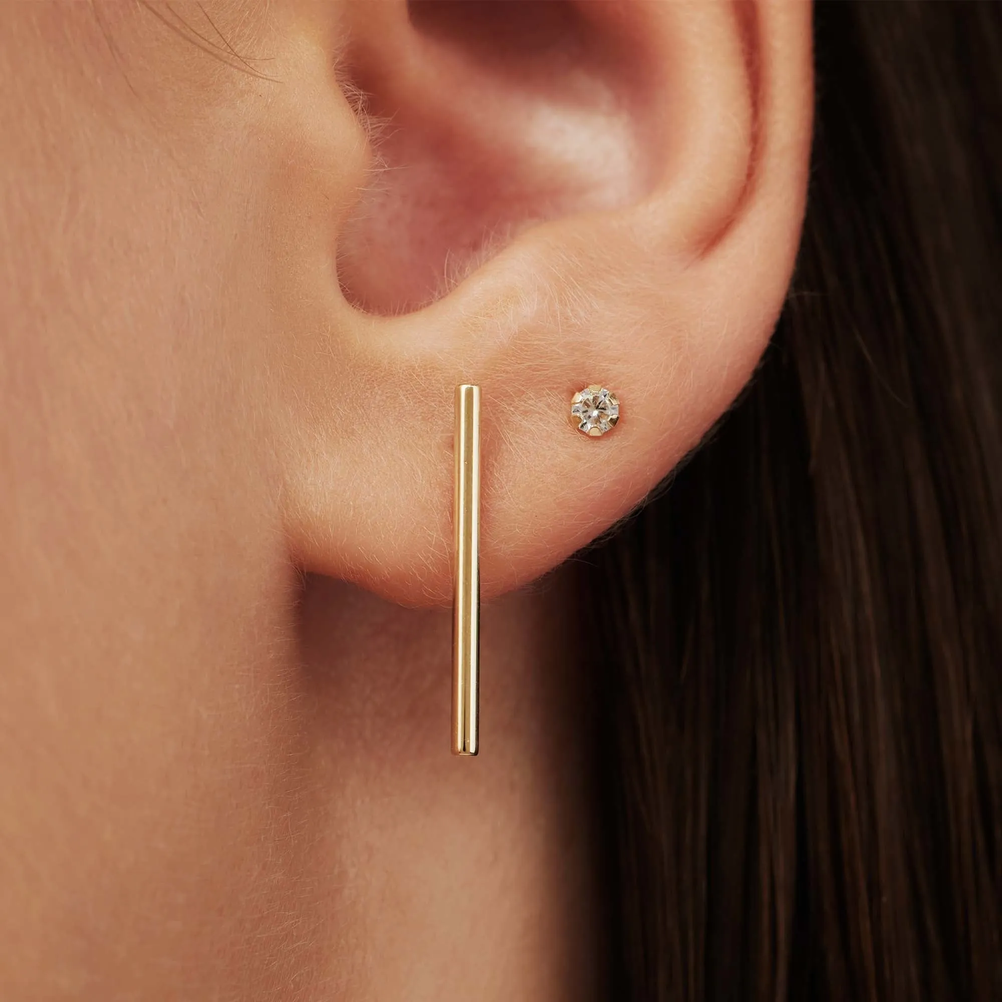 Le Marais De Buci 14 karat gold ear studs with zirconia