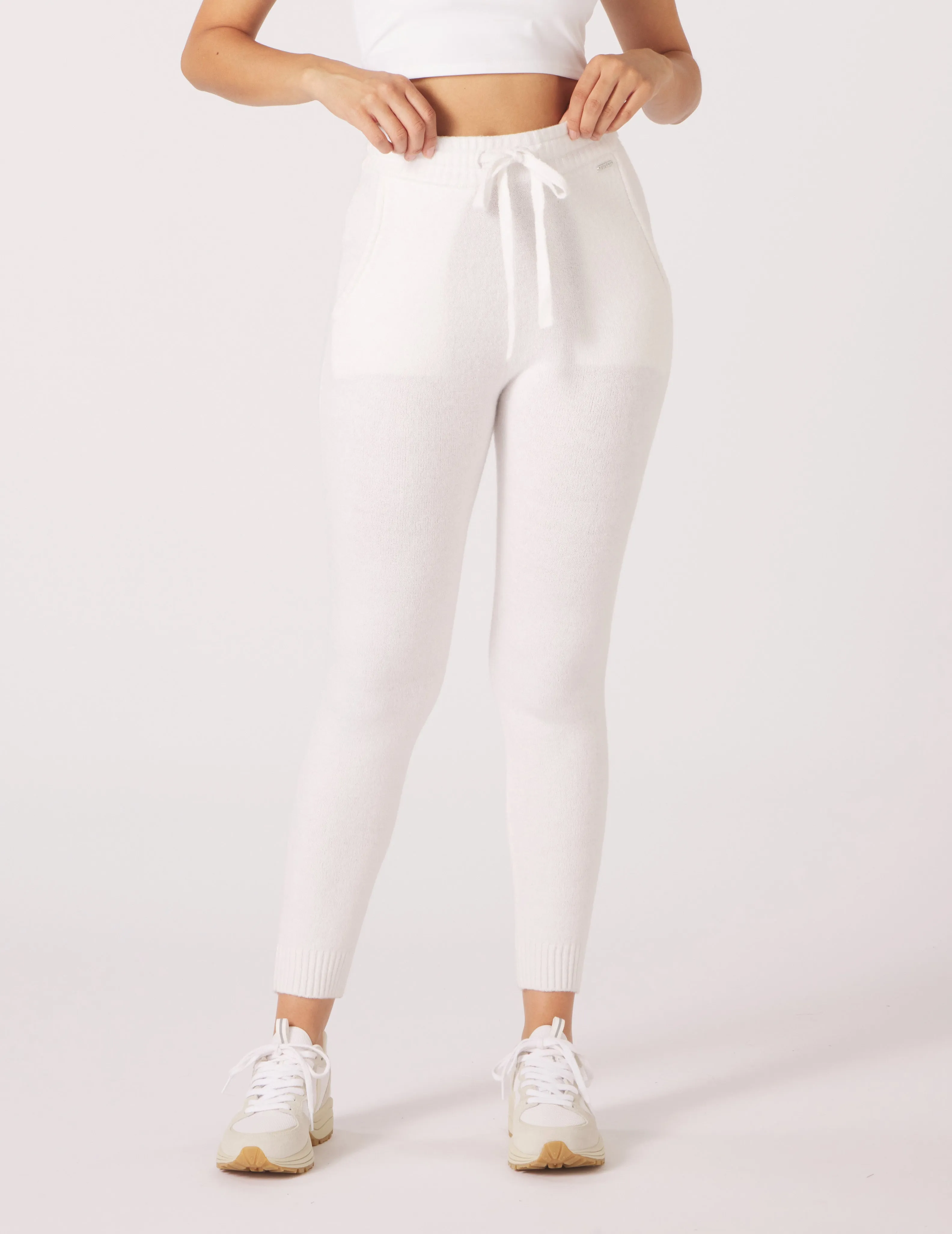 Merino Jogger: White